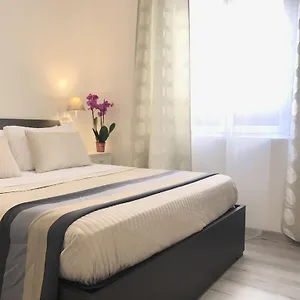 Angolo Di Konukevi